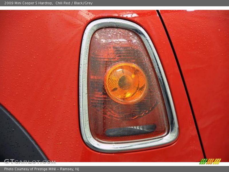 Chili Red / Black/Grey 2009 Mini Cooper S Hardtop