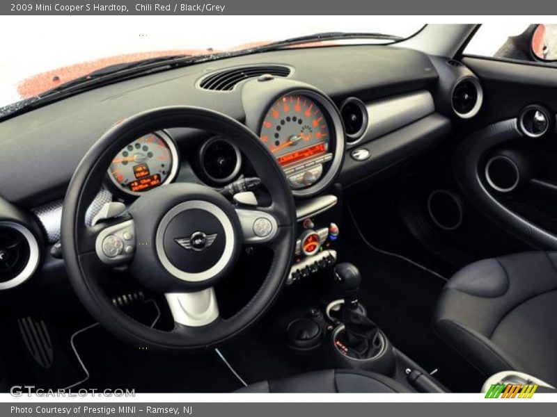 Chili Red / Black/Grey 2009 Mini Cooper S Hardtop