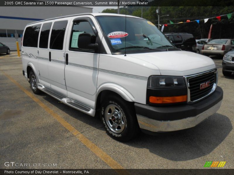 Summit White / Medium Pewter 2005 GMC Savana Van 1500 Passenger Conversion