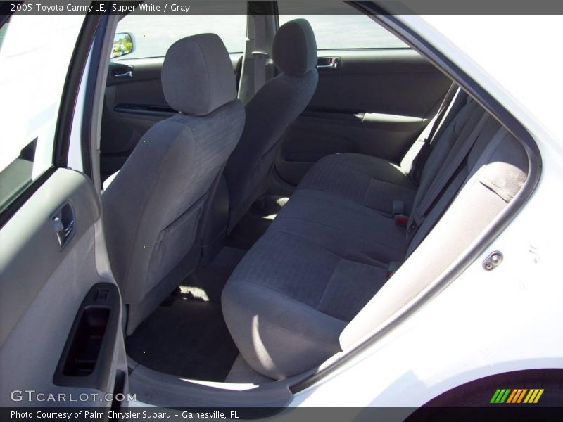 Super White / Gray 2005 Toyota Camry LE
