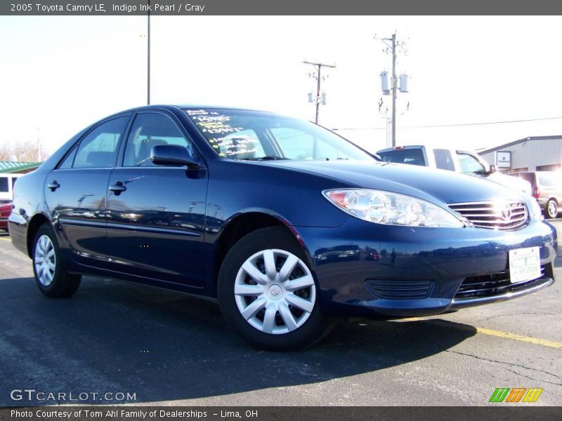Indigo Ink Pearl / Gray 2005 Toyota Camry LE