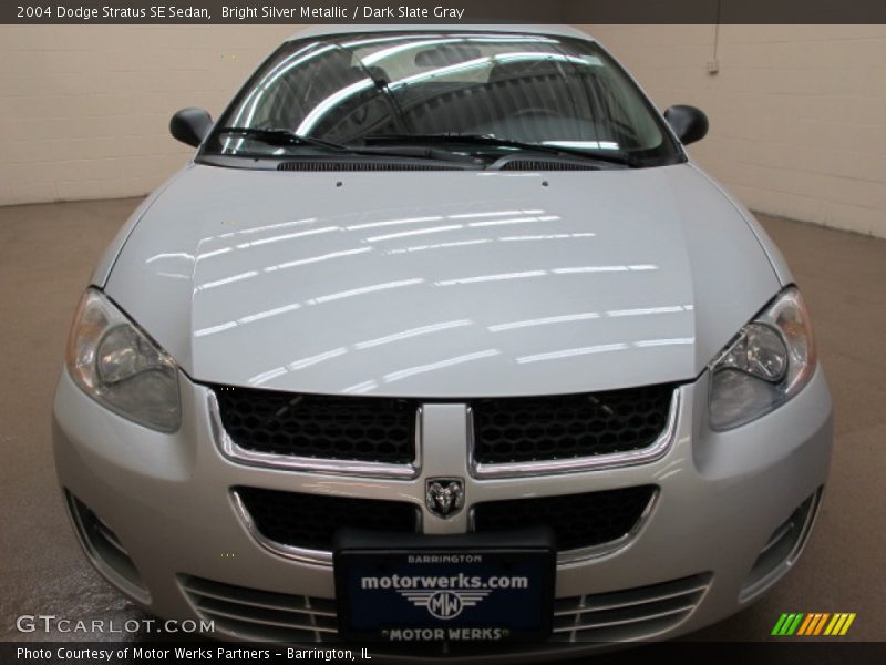 Bright Silver Metallic / Dark Slate Gray 2004 Dodge Stratus SE Sedan