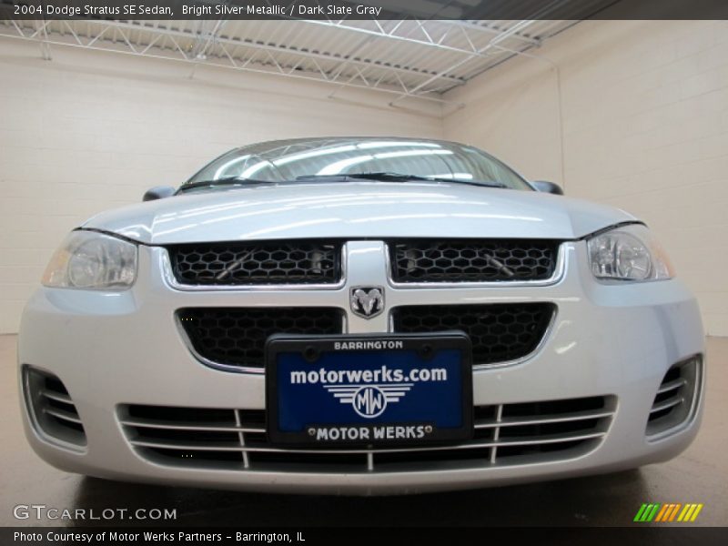 Bright Silver Metallic / Dark Slate Gray 2004 Dodge Stratus SE Sedan