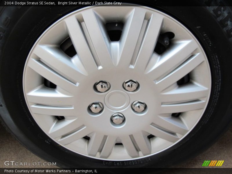 Bright Silver Metallic / Dark Slate Gray 2004 Dodge Stratus SE Sedan