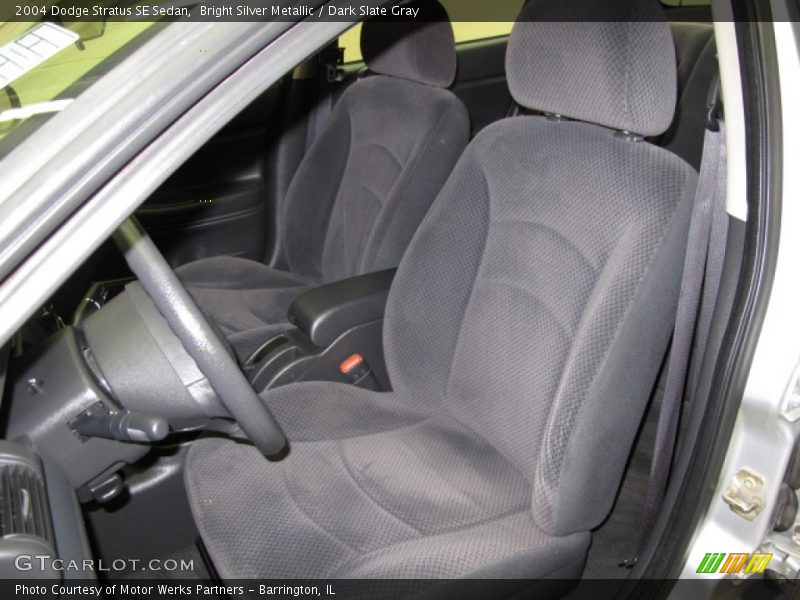 Bright Silver Metallic / Dark Slate Gray 2004 Dodge Stratus SE Sedan