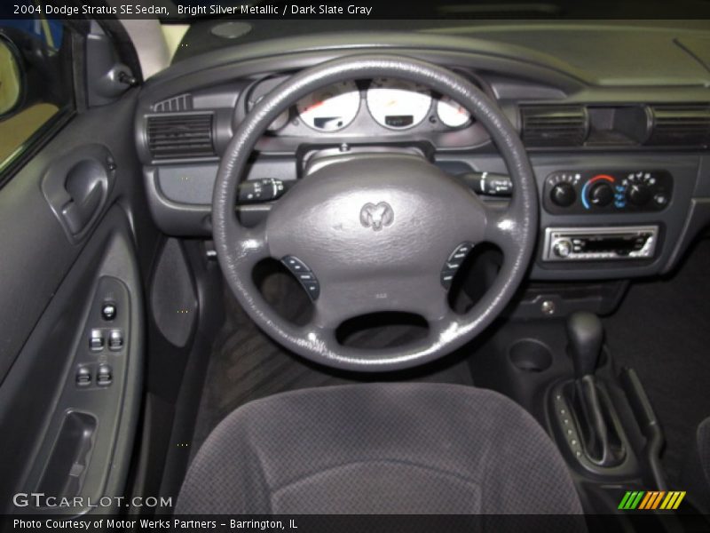 Bright Silver Metallic / Dark Slate Gray 2004 Dodge Stratus SE Sedan