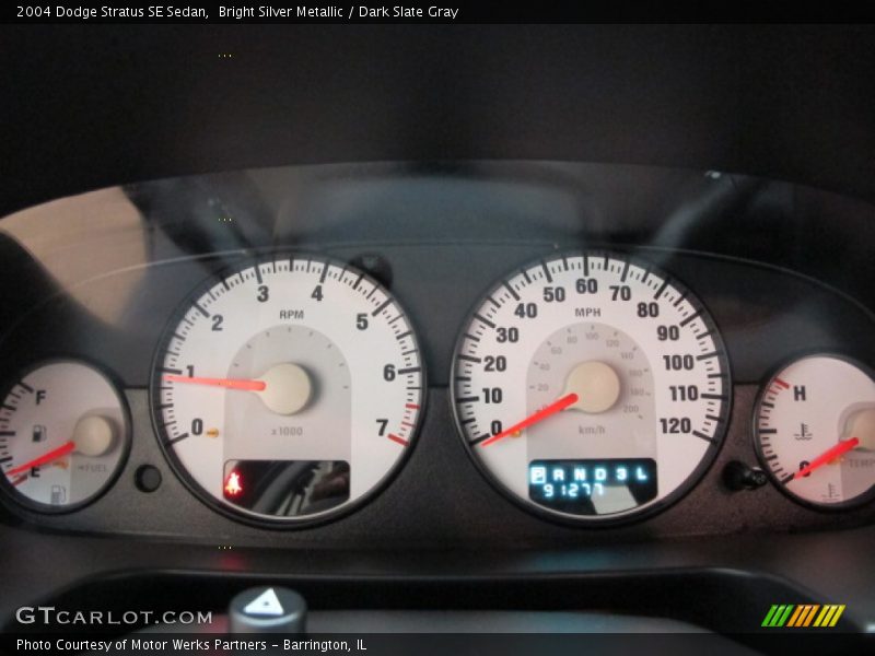 Bright Silver Metallic / Dark Slate Gray 2004 Dodge Stratus SE Sedan
