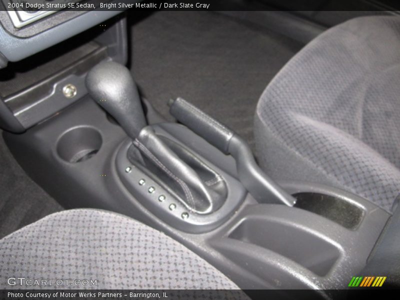 Bright Silver Metallic / Dark Slate Gray 2004 Dodge Stratus SE Sedan