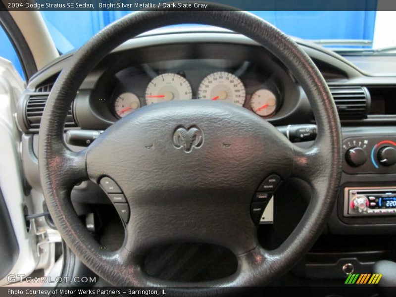 Bright Silver Metallic / Dark Slate Gray 2004 Dodge Stratus SE Sedan