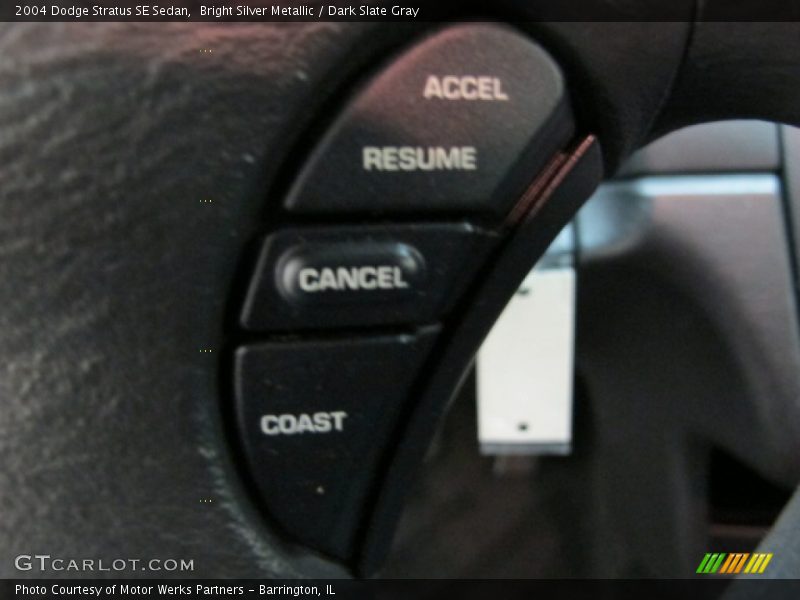 Bright Silver Metallic / Dark Slate Gray 2004 Dodge Stratus SE Sedan