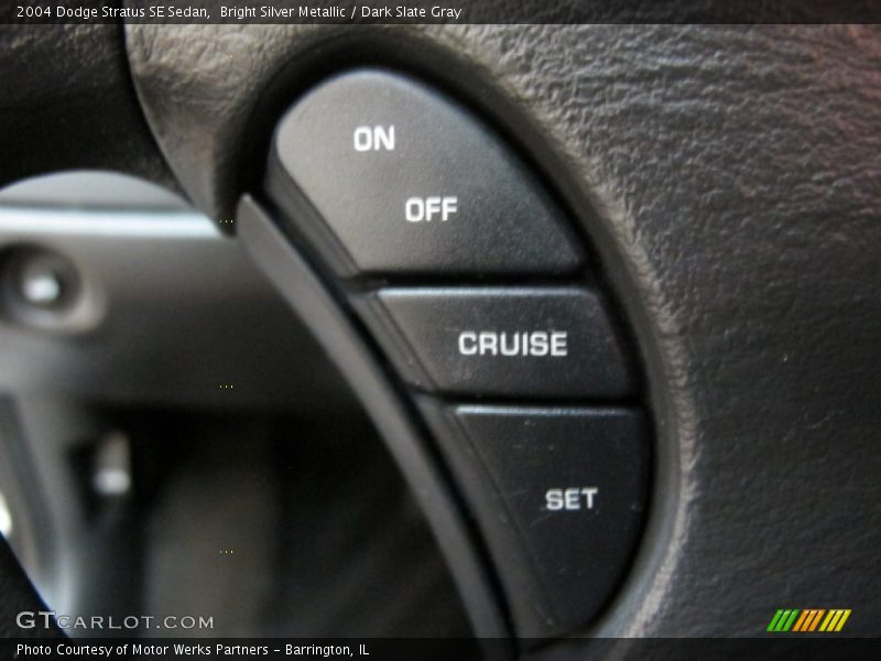 Bright Silver Metallic / Dark Slate Gray 2004 Dodge Stratus SE Sedan