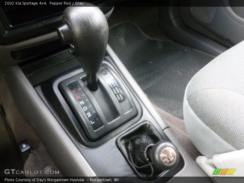 Pepper Red / Gray 2002 Kia Sportage 4x4