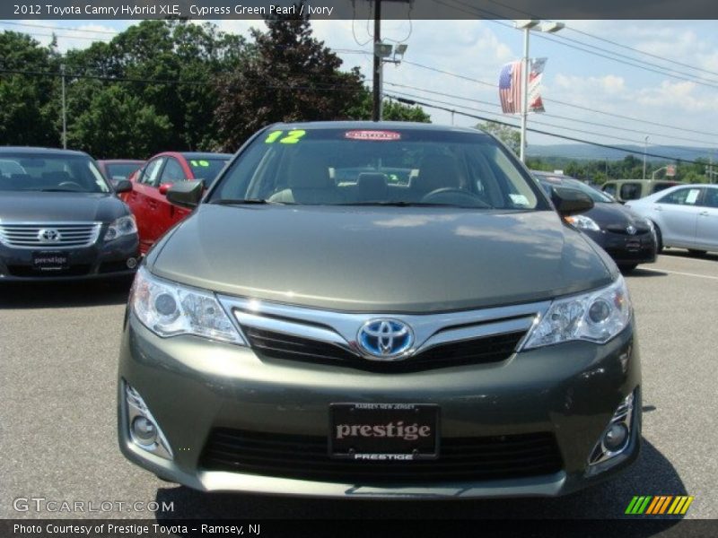 Cypress Green Pearl / Ivory 2012 Toyota Camry Hybrid XLE