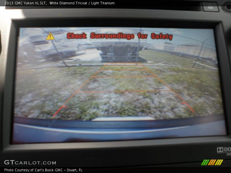 White Diamond Tricoat / Light Titanium 2013 GMC Yukon XL SLT