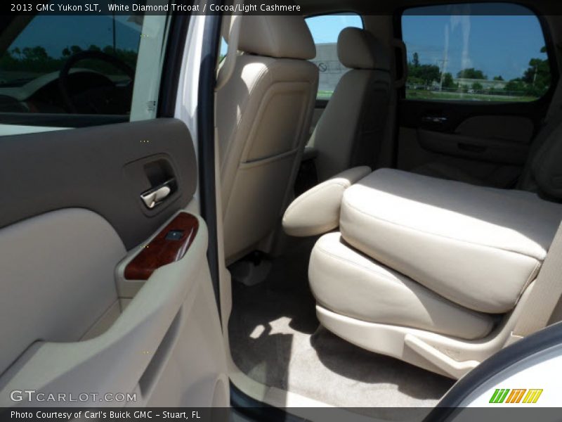 White Diamond Tricoat / Cocoa/Light Cashmere 2013 GMC Yukon SLT
