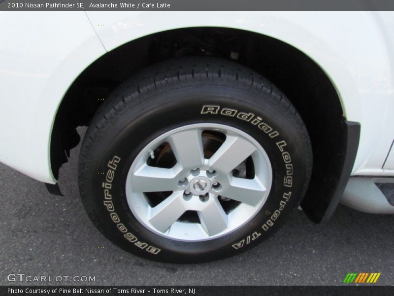 Avalanche White / Cafe Latte 2010 Nissan Pathfinder SE