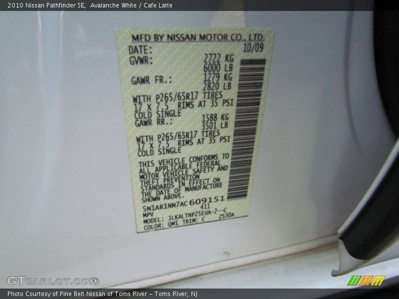 Avalanche White / Cafe Latte 2010 Nissan Pathfinder SE