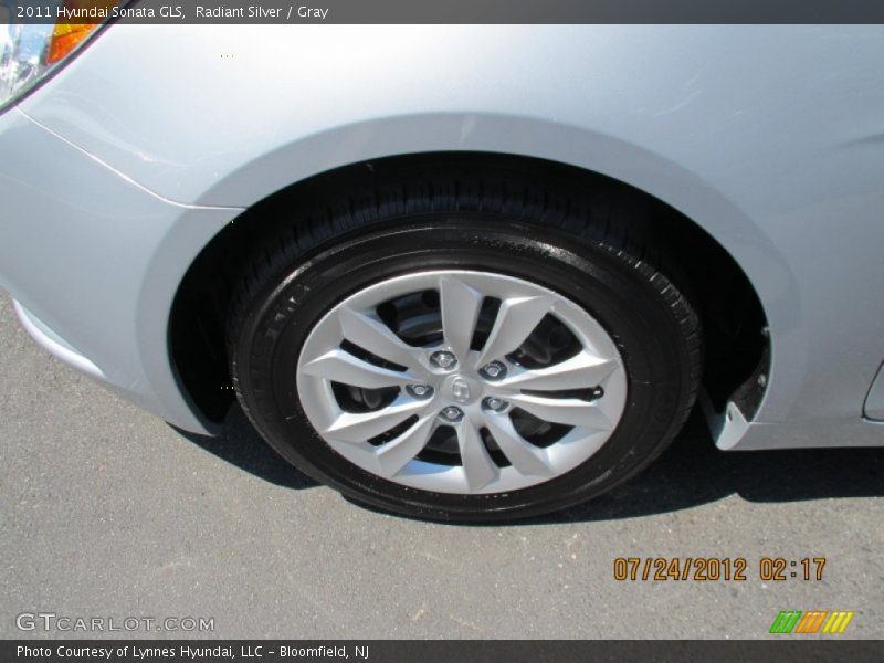 Radiant Silver / Gray 2011 Hyundai Sonata GLS