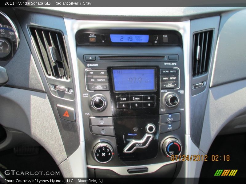 Radiant Silver / Gray 2011 Hyundai Sonata GLS