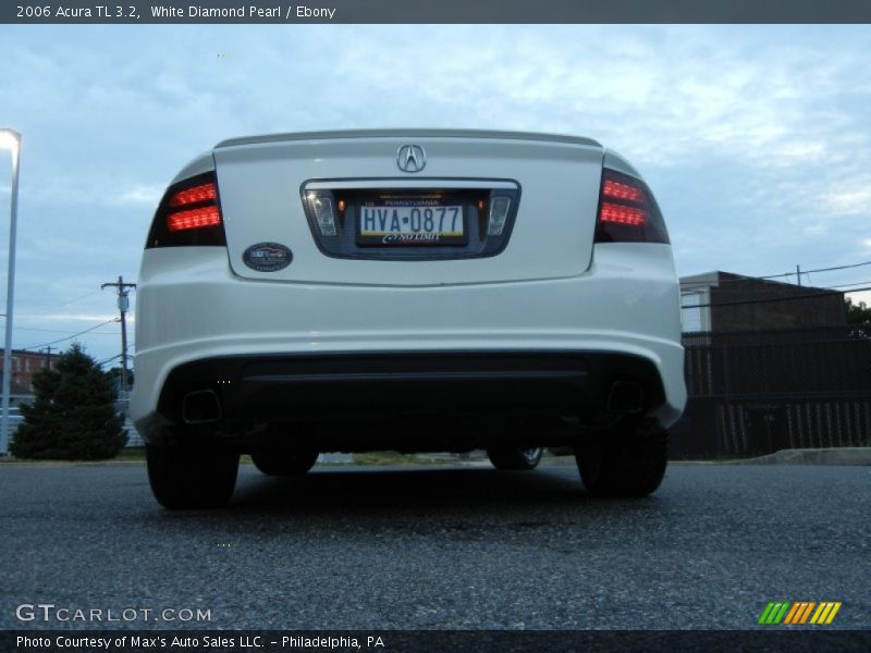 White Diamond Pearl / Ebony 2006 Acura TL 3.2