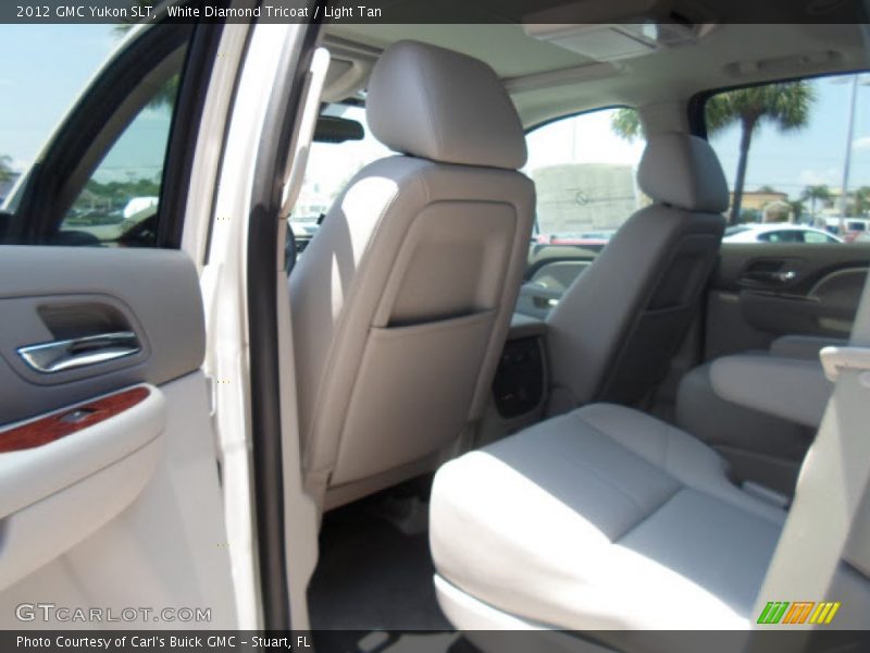 White Diamond Tricoat / Light Tan 2012 GMC Yukon SLT