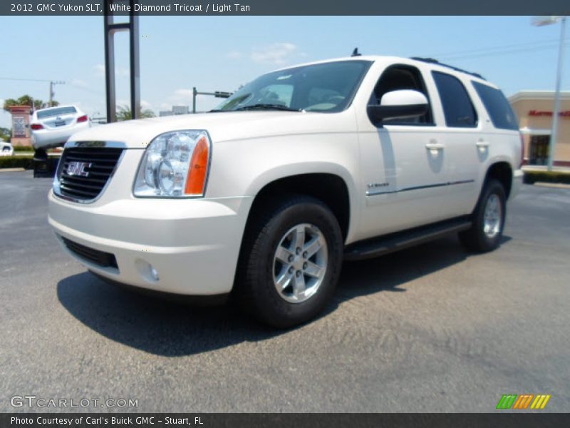 White Diamond Tricoat / Light Tan 2012 GMC Yukon SLT
