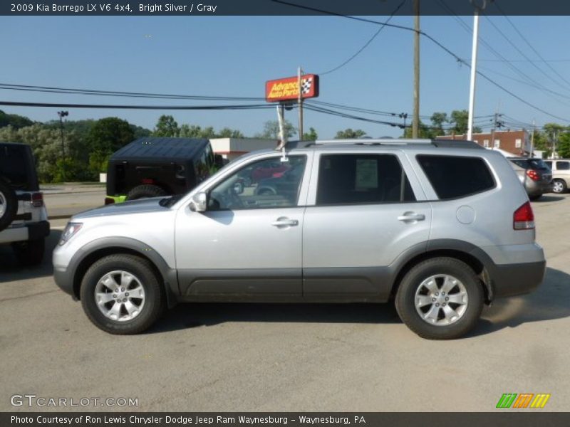 Bright Silver / Gray 2009 Kia Borrego LX V6 4x4