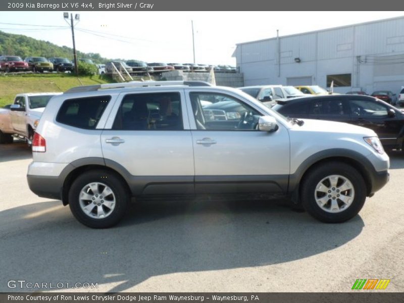 Bright Silver / Gray 2009 Kia Borrego LX V6 4x4