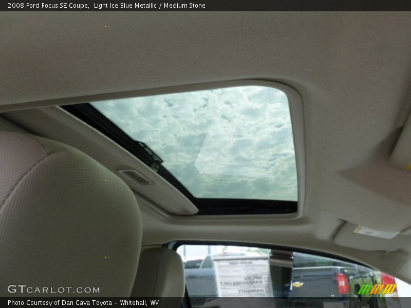 Light Ice Blue Metallic / Medium Stone 2008 Ford Focus SE Coupe