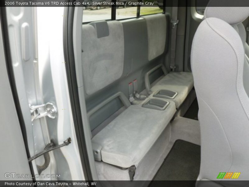 Silver Streak Mica / Graphite Gray 2006 Toyota Tacoma V6 TRD Access Cab 4x4