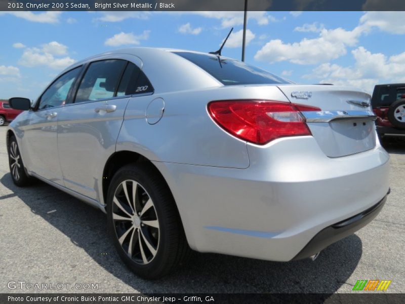 Bright Silver Metallic / Black 2012 Chrysler 200 S Sedan