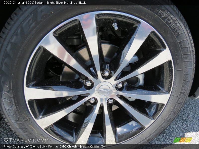 Bright Silver Metallic / Black 2012 Chrysler 200 S Sedan