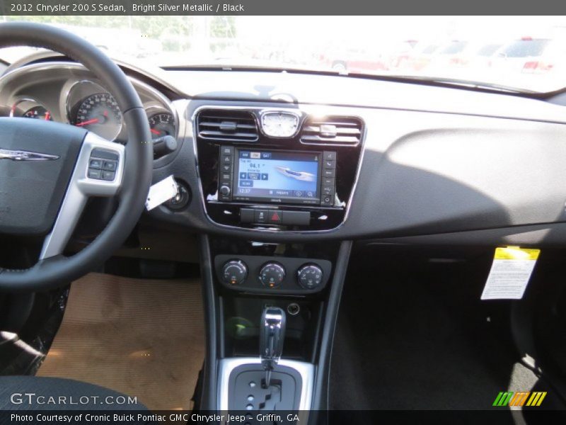 Bright Silver Metallic / Black 2012 Chrysler 200 S Sedan