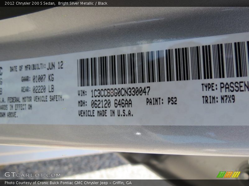 Bright Silver Metallic / Black 2012 Chrysler 200 S Sedan