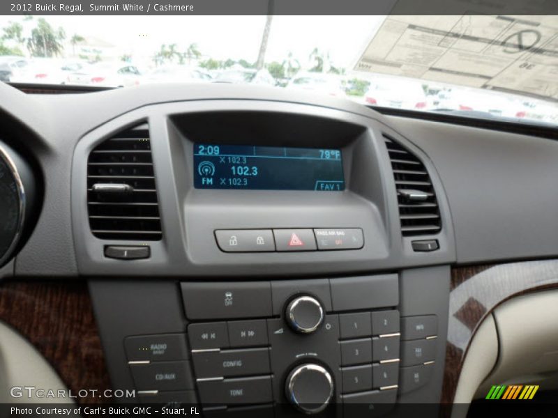 Summit White / Cashmere 2012 Buick Regal