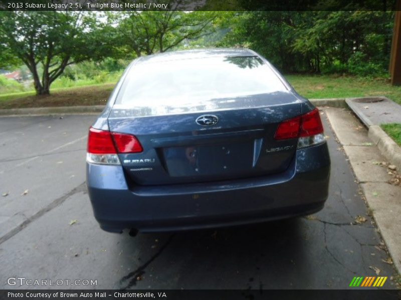 Twilight Blue Metallic / Ivory 2013 Subaru Legacy 2.5i