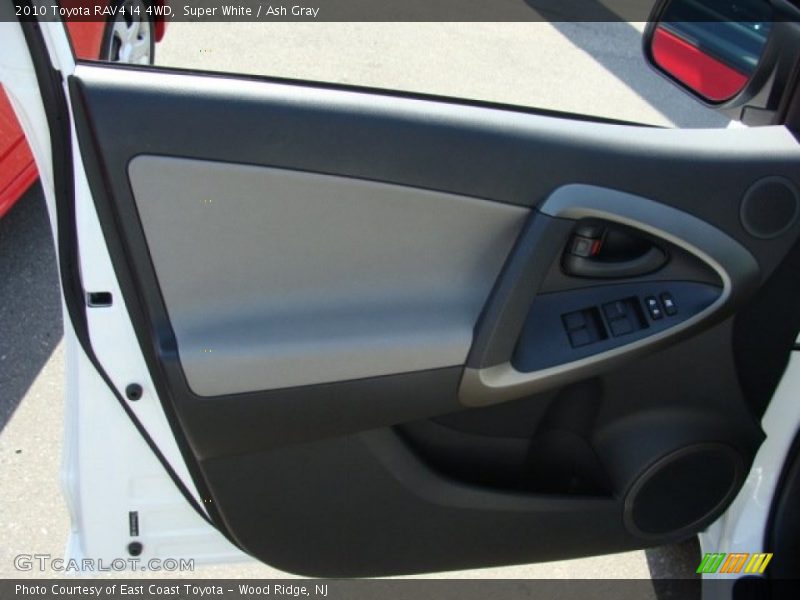 Super White / Ash Gray 2010 Toyota RAV4 I4 4WD