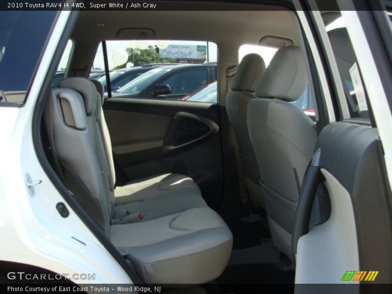 Super White / Ash Gray 2010 Toyota RAV4 I4 4WD