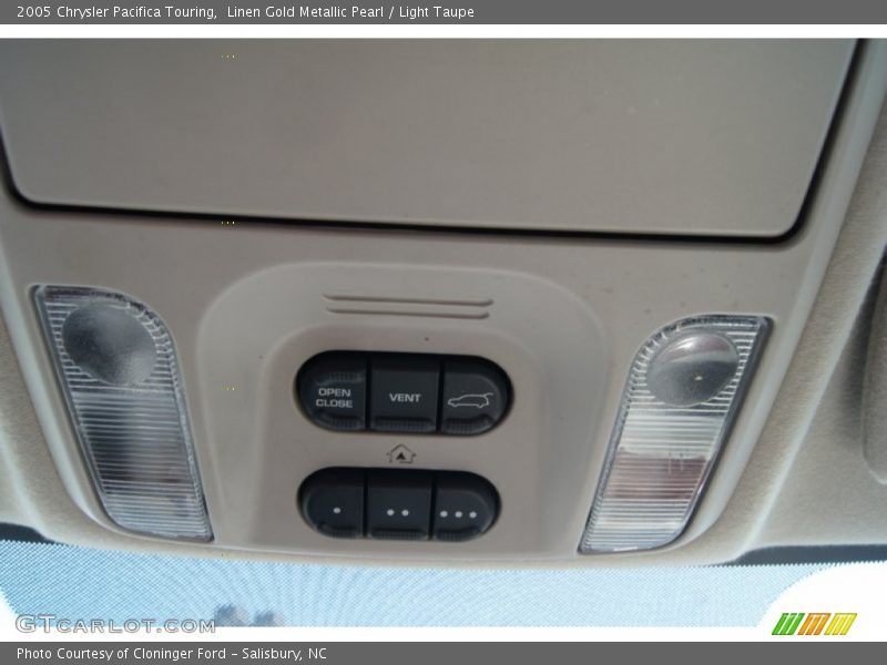 Linen Gold Metallic Pearl / Light Taupe 2005 Chrysler Pacifica Touring