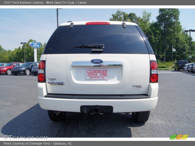 White Sand Tri-Coat / Camel 2007 Ford Explorer Limited