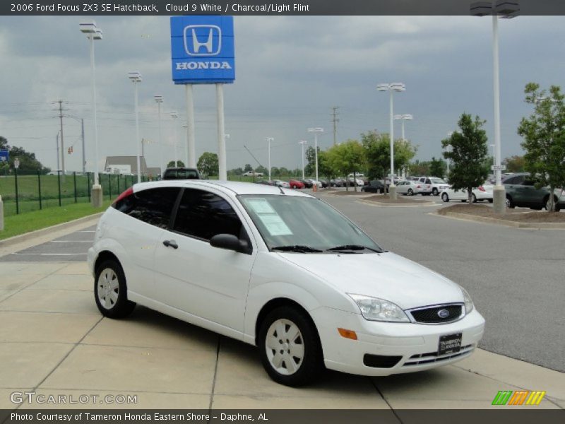 Cloud 9 White / Charcoal/Light Flint 2006 Ford Focus ZX3 SE Hatchback