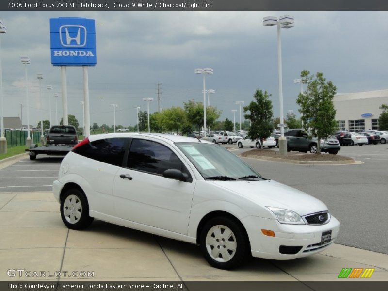 Cloud 9 White / Charcoal/Light Flint 2006 Ford Focus ZX3 SE Hatchback