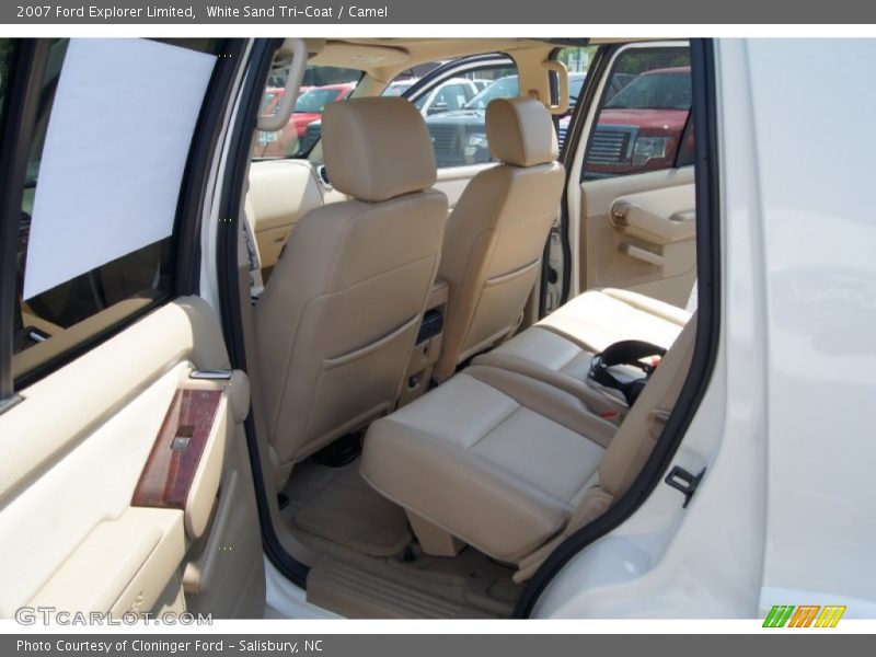 White Sand Tri-Coat / Camel 2007 Ford Explorer Limited