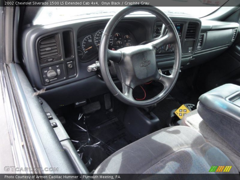 Onyx Black / Graphite Gray 2002 Chevrolet Silverado 1500 LS Extended Cab 4x4
