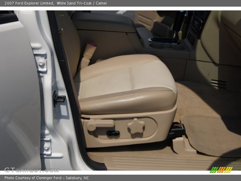 White Sand Tri-Coat / Camel 2007 Ford Explorer Limited