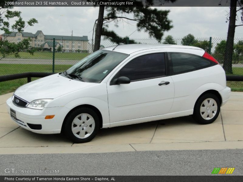 Cloud 9 White / Charcoal/Light Flint 2006 Ford Focus ZX3 SE Hatchback