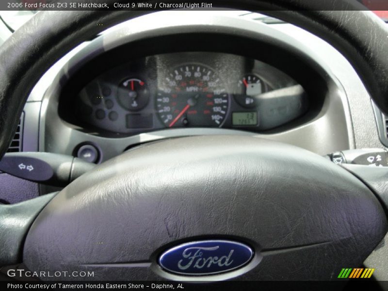 Cloud 9 White / Charcoal/Light Flint 2006 Ford Focus ZX3 SE Hatchback