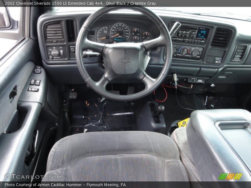 Onyx Black / Graphite Gray 2002 Chevrolet Silverado 1500 LS Extended Cab 4x4