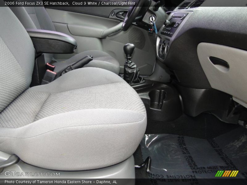 Cloud 9 White / Charcoal/Light Flint 2006 Ford Focus ZX3 SE Hatchback