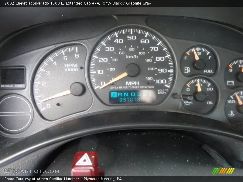 Onyx Black / Graphite Gray 2002 Chevrolet Silverado 1500 LS Extended Cab 4x4